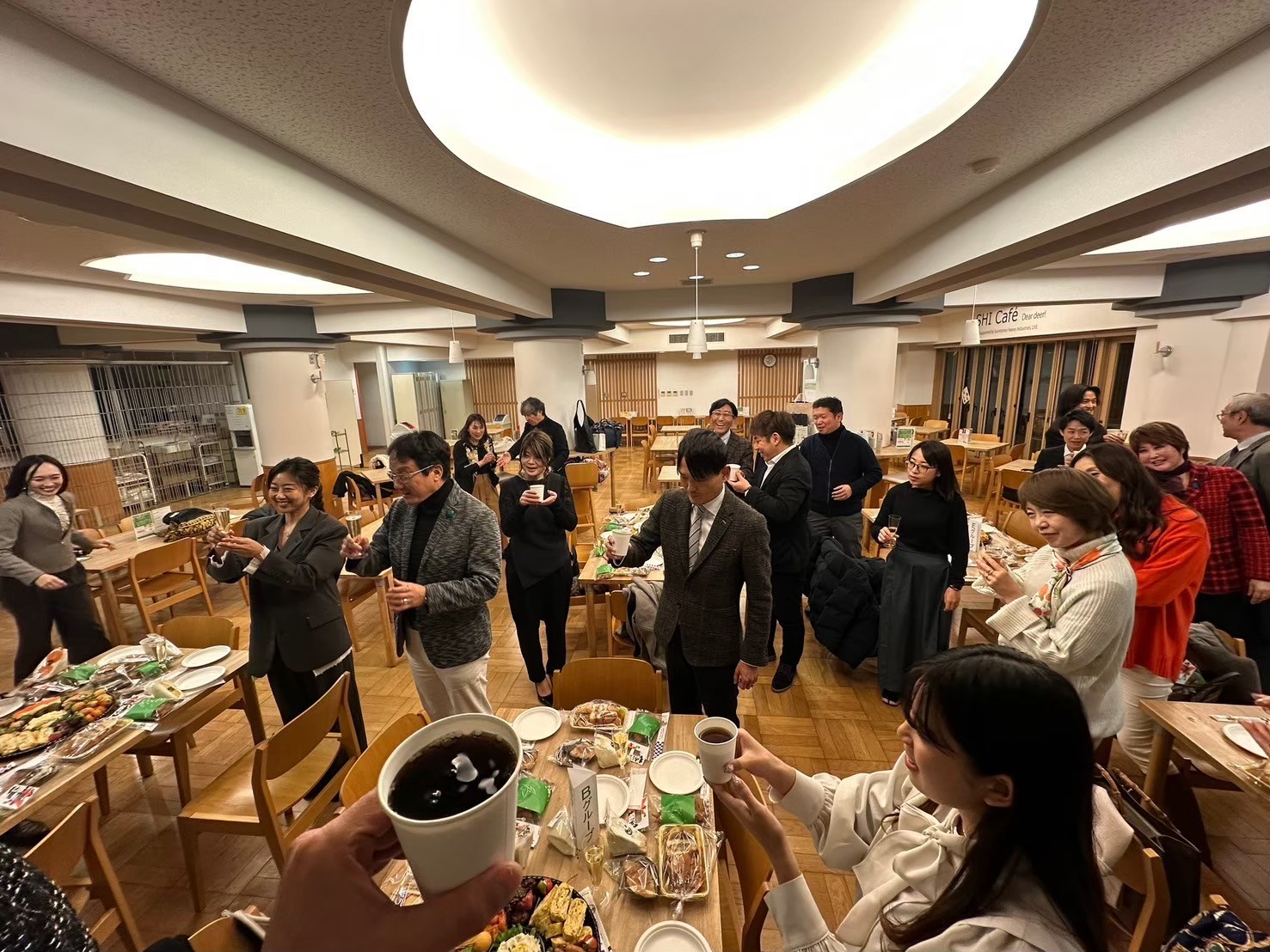 NKP定例会_news_TOP画像_2025.1.23_乾杯の様子